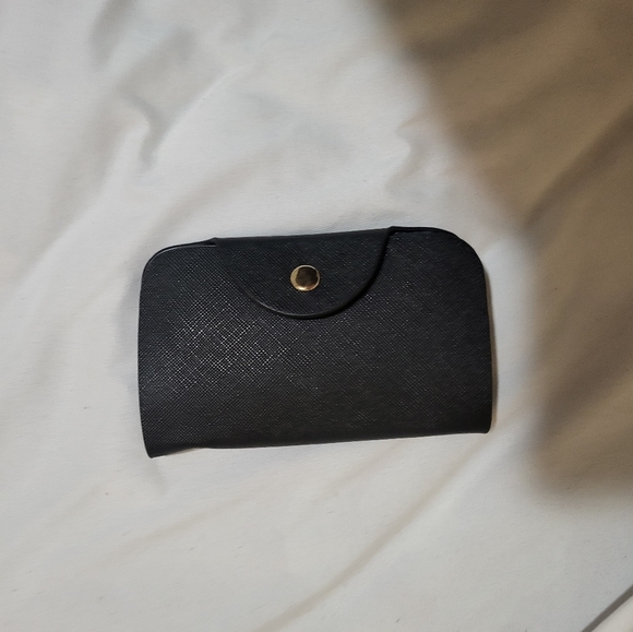 3 piece bag set, sold together or separately. - Picture 5 of 6